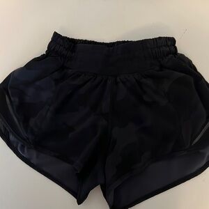 Lululemon Hotty hot shorts, low rise, 2.5”, size 0